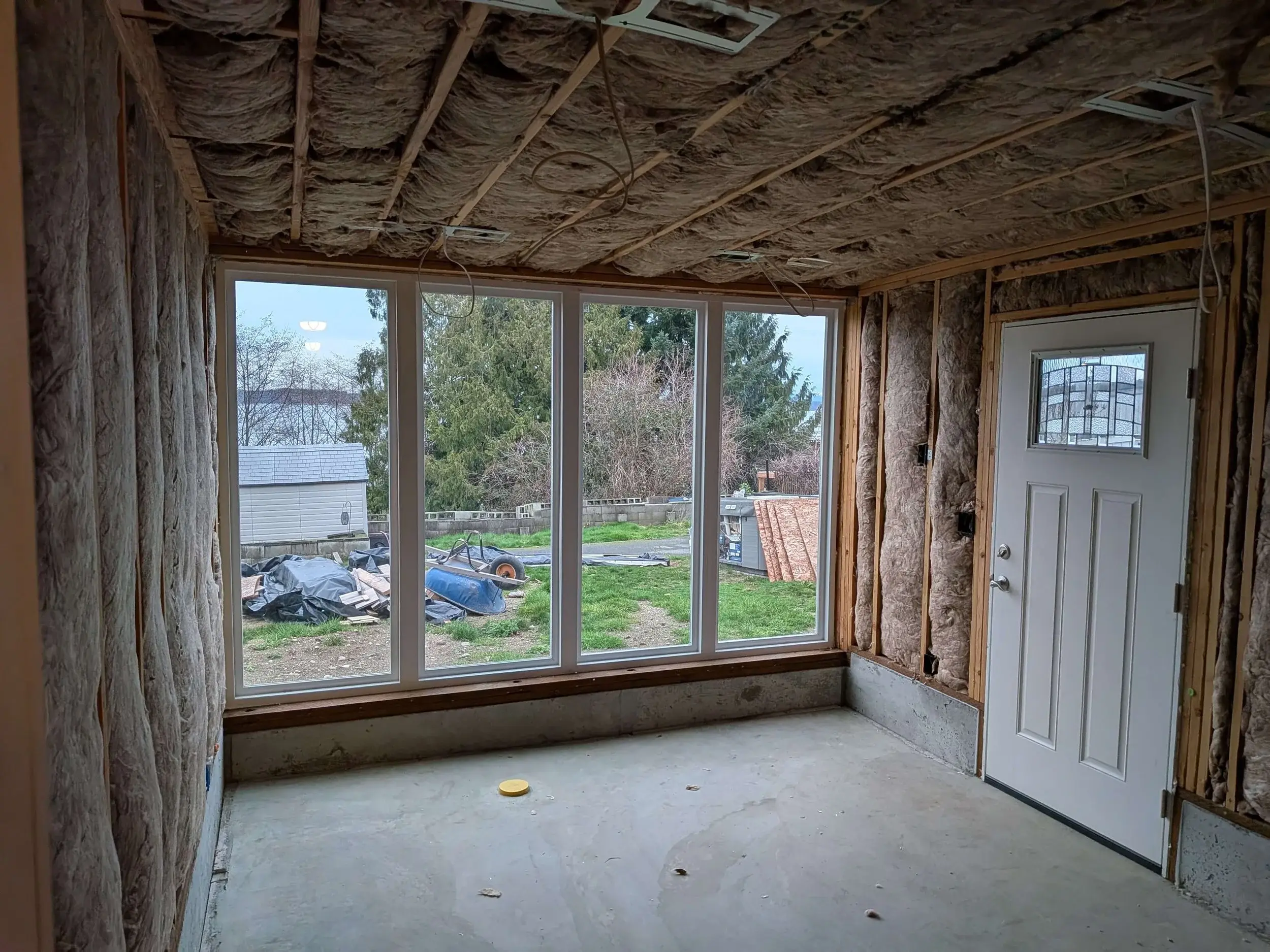 Ampliación de una vivienda de Mislata con estructura visible antes del acabado