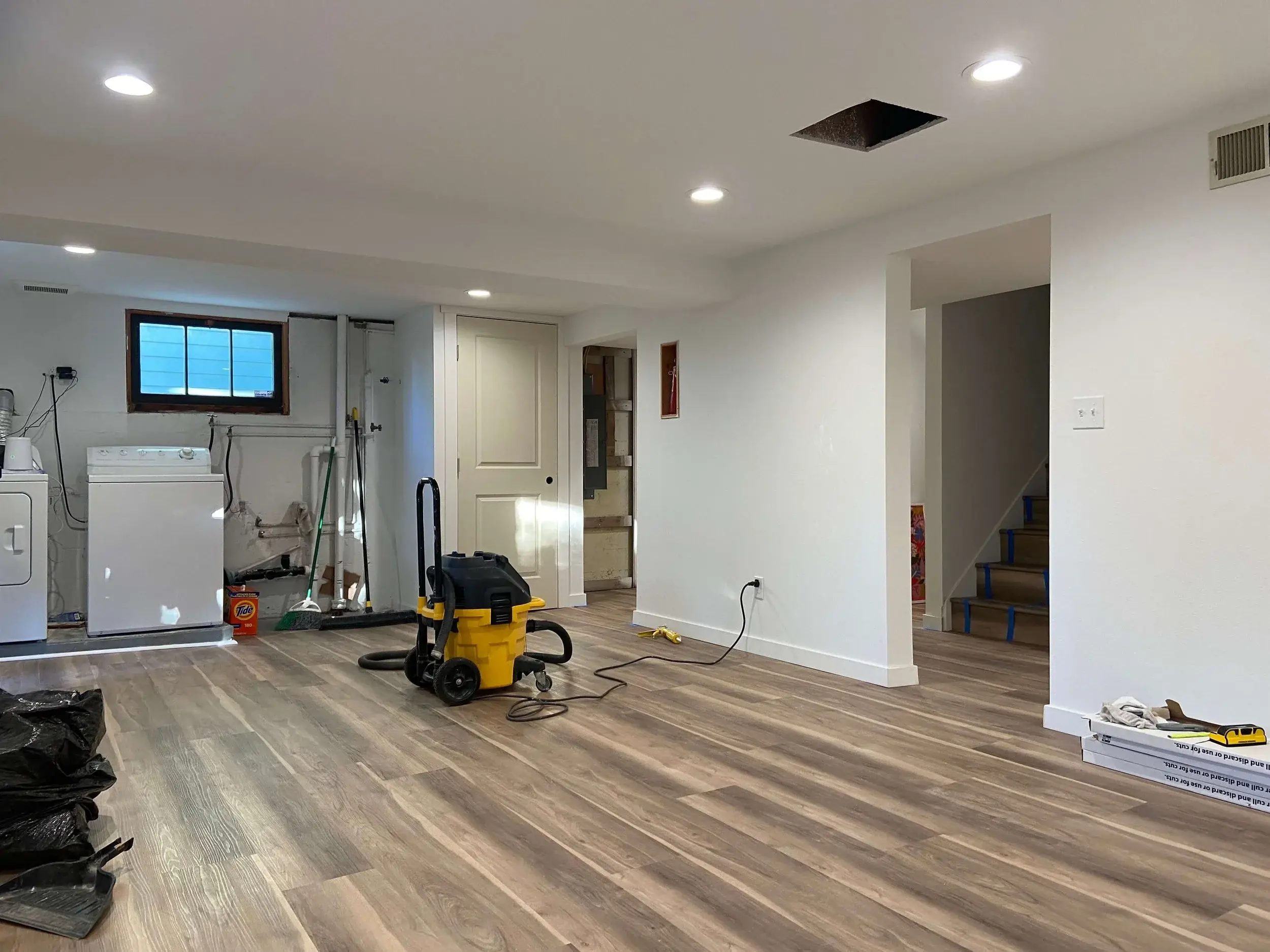 Sala habitable terminada en una planta auxiliar de Paterna